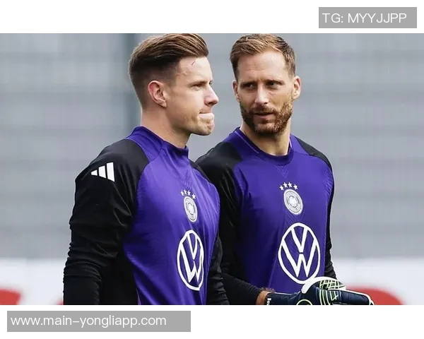 多特蒙德即将签下克鲁塞罗17岁边卫普拉特斯转会费达1200万欧元